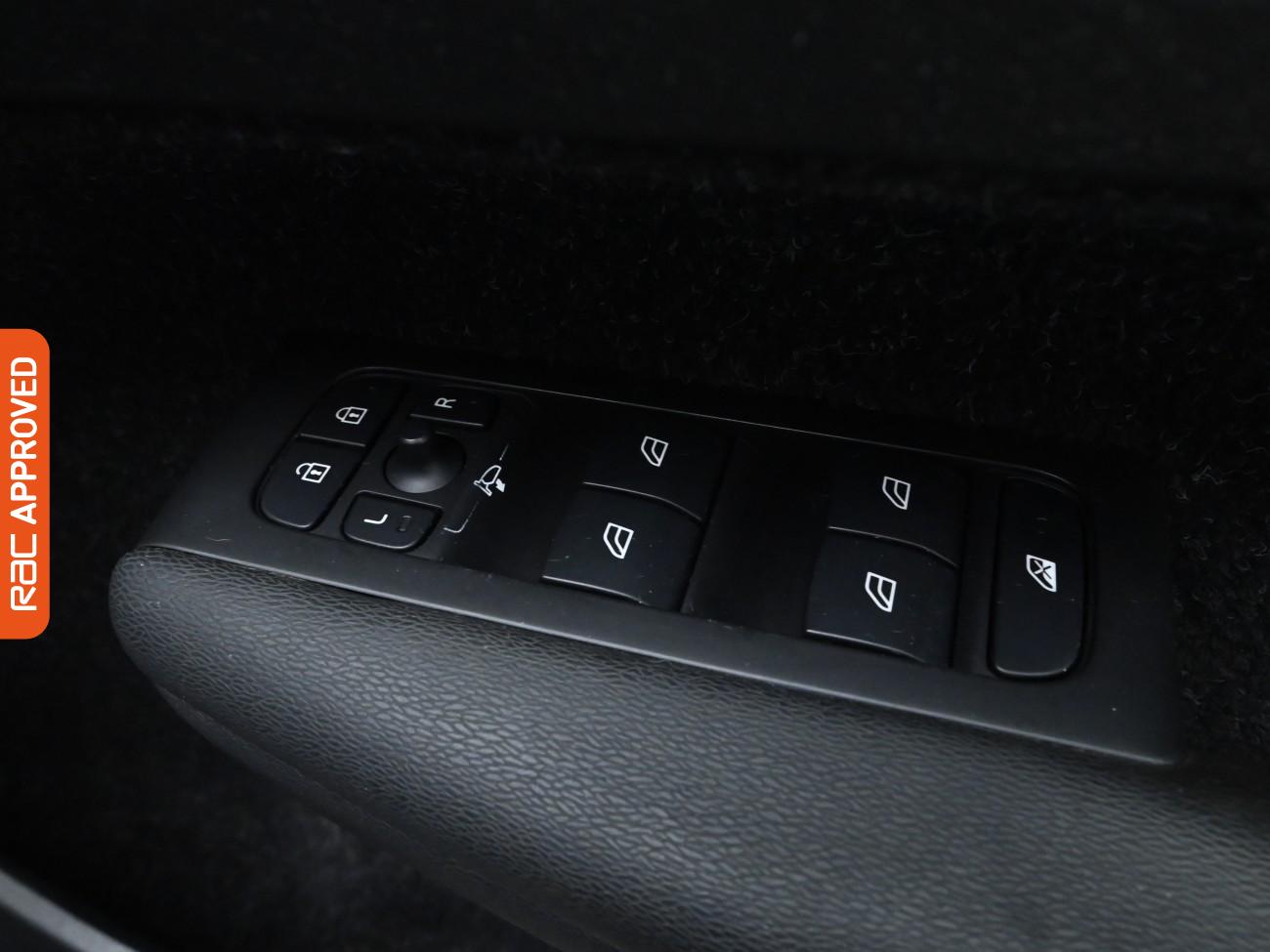 Used Volvo XC40 2020 for sale - 76035453: Photo 23