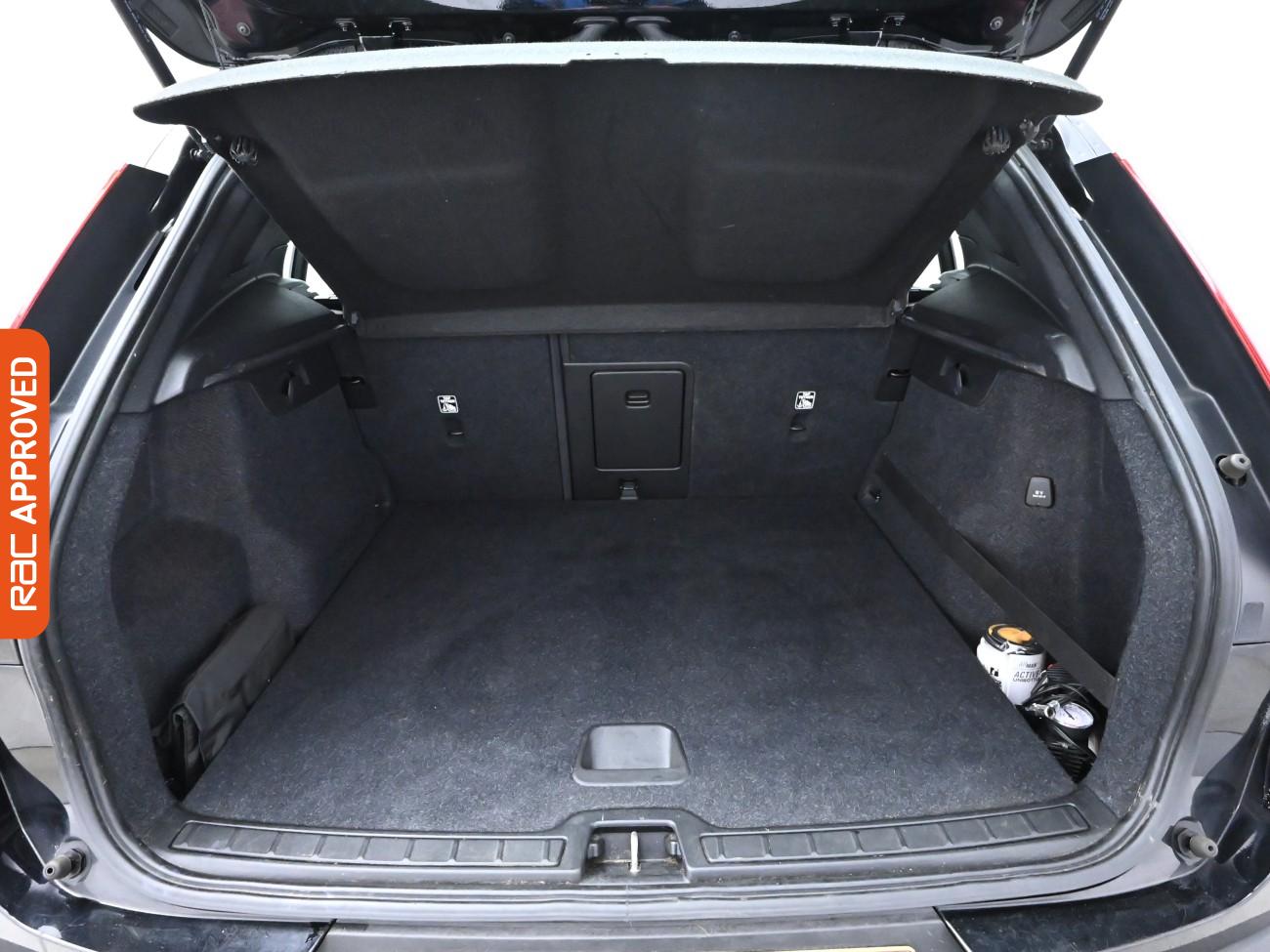 Used Volvo XC40 2020 for sale - 76035453: Photo 24