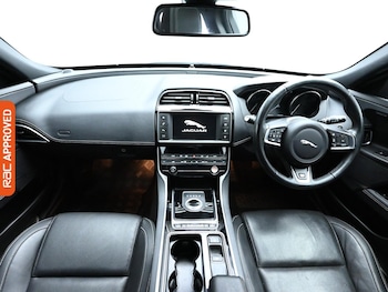 Used Jaguar XE 2018 for sale - 75440804: Photo