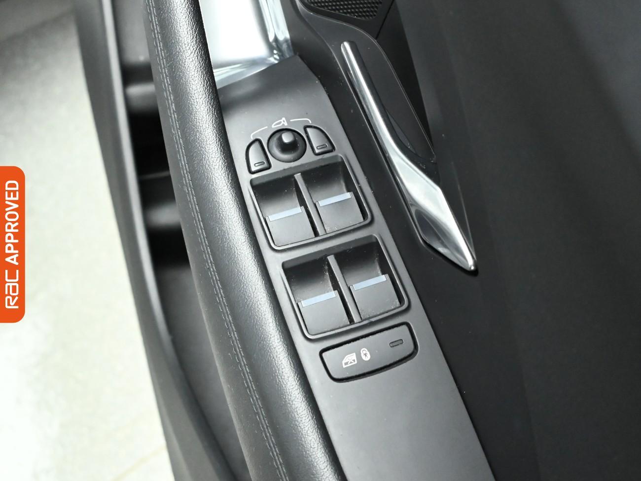 Used Jaguar E-Pace 2020 for sale - 77068794: Photo 26