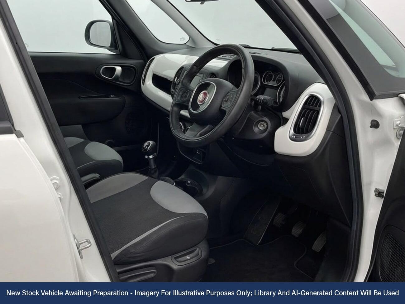 Used Fiat 500L 2013 for sale - 77123776: Photo 3