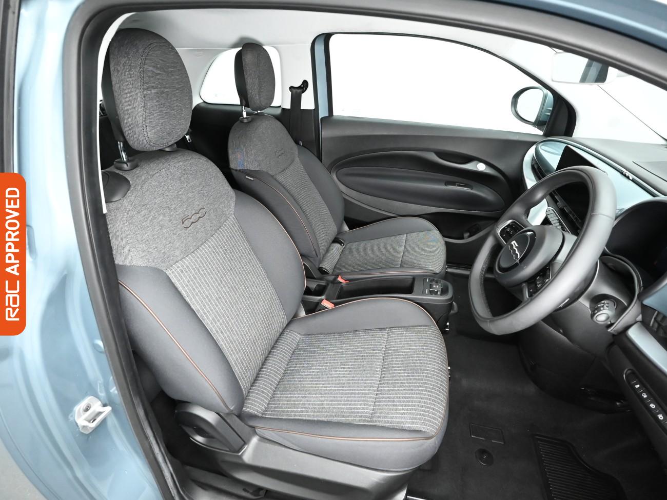 Used Fiat 500e 2021 for sale - 76890294: Photo 14