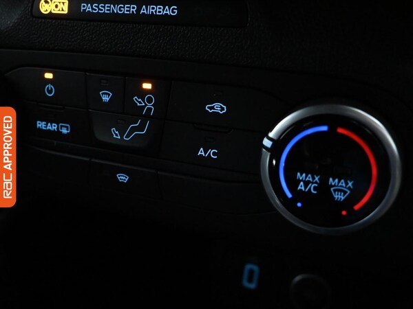 Used Ford Focus 2019 for sale - 76206886: Photo 16