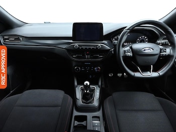 Used Ford Focus 2019 for sale - 76206886: Photo 2