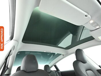 Used Tesla Model 3 2021 for sale - 76535351: Photo