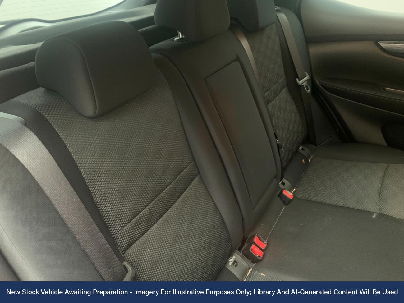 Used Nissan Qashqai 2015 for sale - 76641803: Photo 4