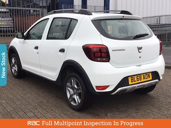 Used Dacia Sandero Stepway 2018 for sale - 75555610: Photo