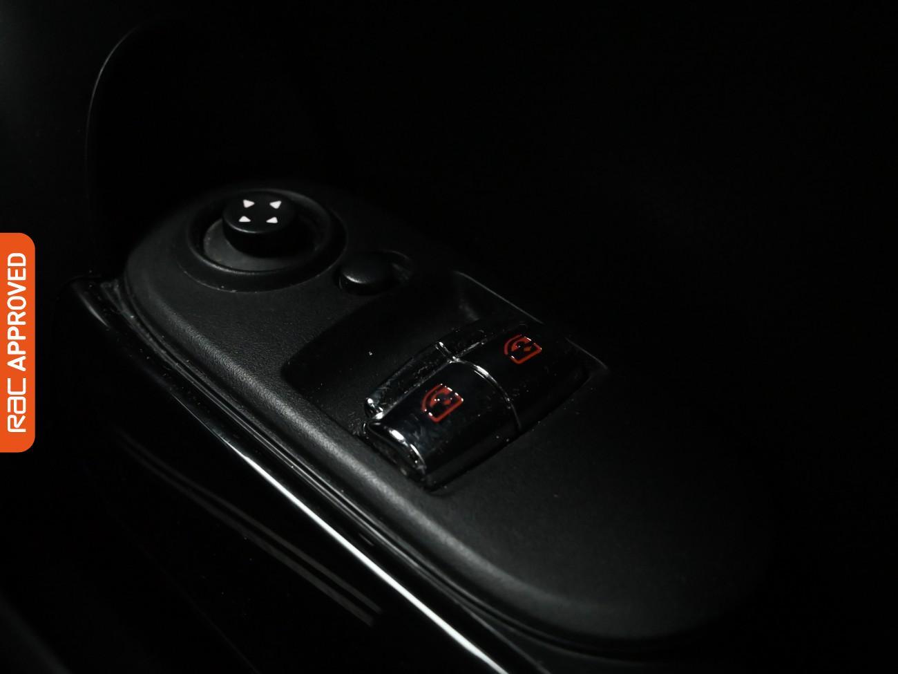 Used MINI Hatch 2019 for sale - 76610866: Photo 25