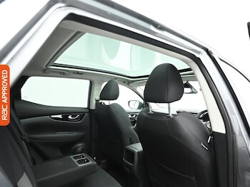 Used Nissan Qashqai 2019 for sale - 77303048: Photo