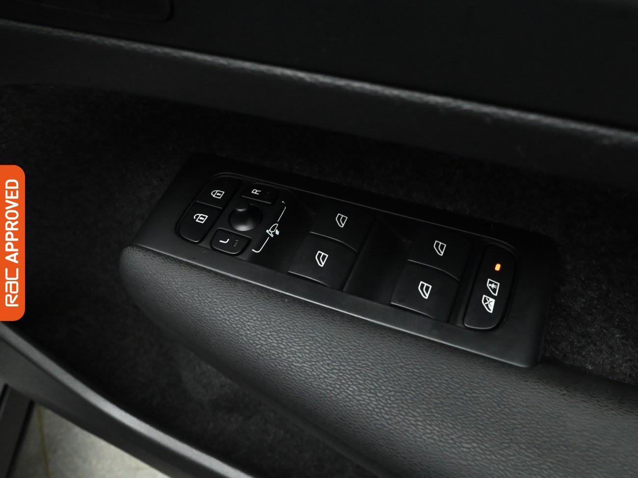 Used Volvo XC40 2022 for sale - 77571093: Photo 28