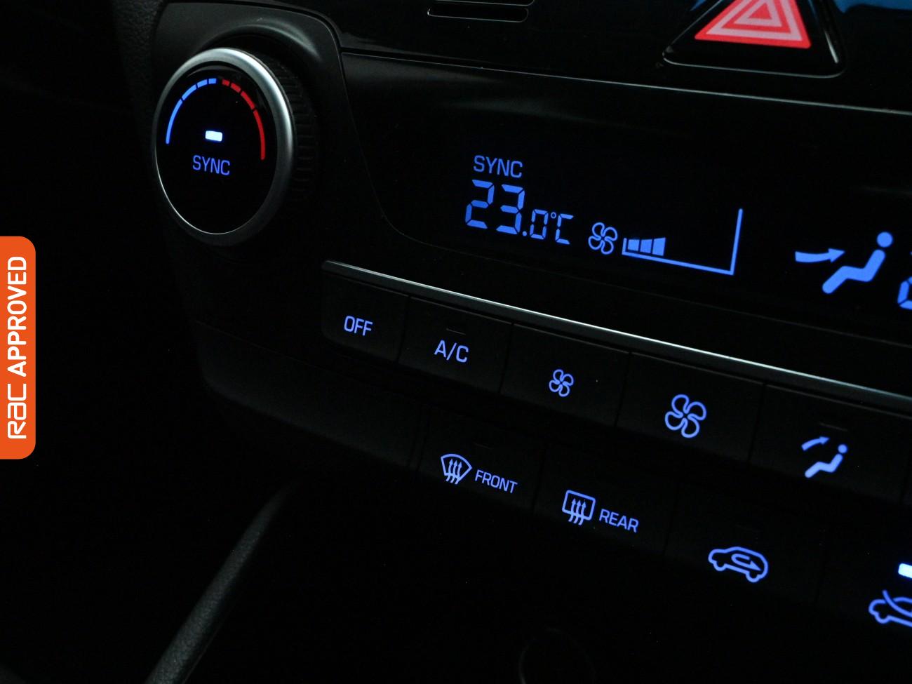 Used Hyundai TUCSON 2018 for sale - 77692358: Photo 19