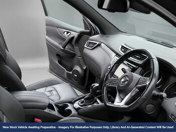 Used Nissan Qashqai 2017 for sale - 77199533: Photo