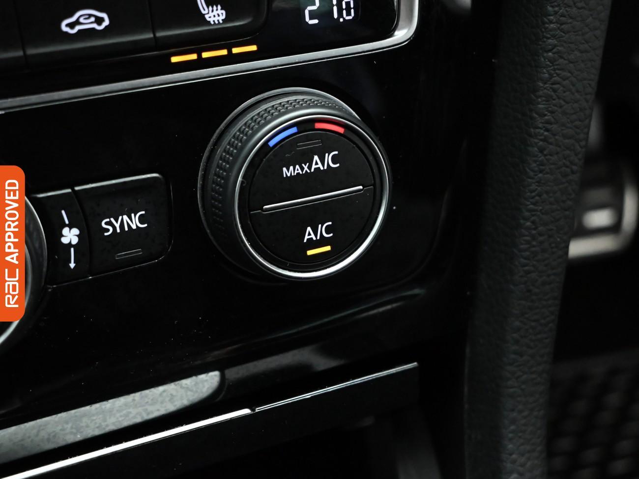 Used Volkswagen Golf 2018 for sale - 77421628: Photo 18