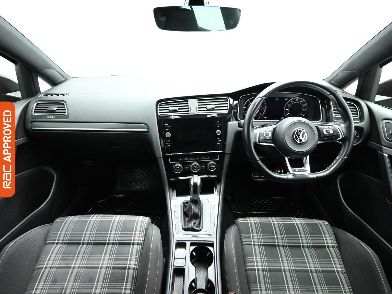 Used Volkswagen Golf 2018 for sale - 77421628: Photo 2