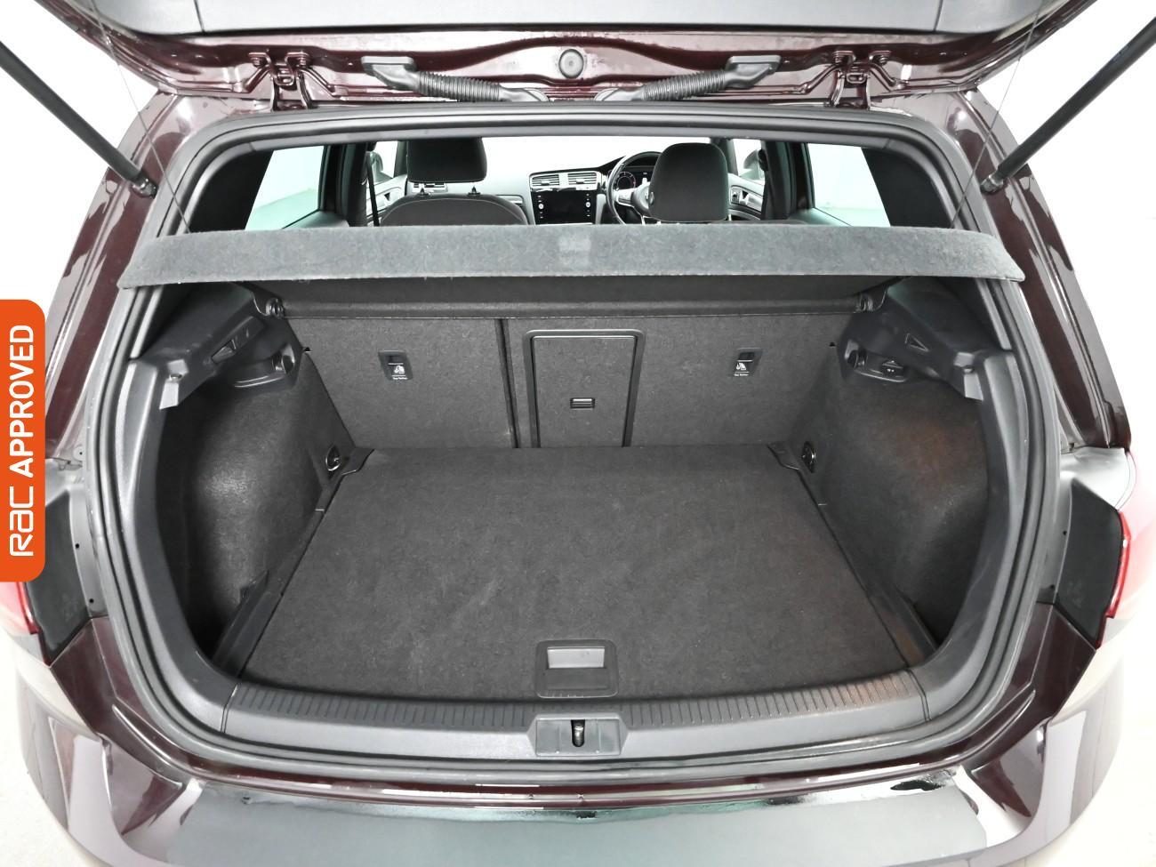 Used Volkswagen Golf 2018 for sale - 77421628: Photo 24