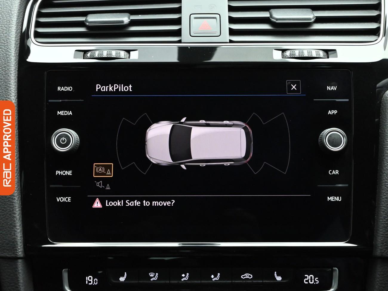 Used Volkswagen Golf 2018 for sale - 77421628: Photo 3