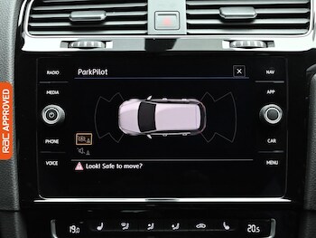 Used Volkswagen Golf 2018 for sale - 77421628: Photo