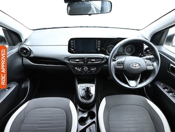 Used Hyundai i10 2022 for sale - 75525071: Photo