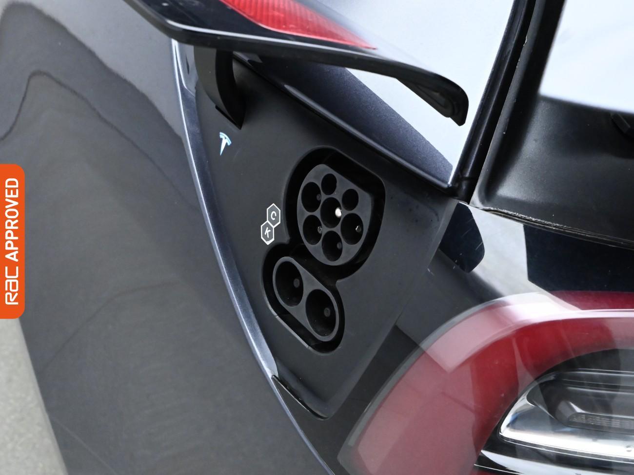 Used Tesla Model 3 2021 for sale - 76298695: Photo 28