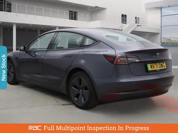 Used Tesla Model 3 2021 for sale - 76298695: Photo 2