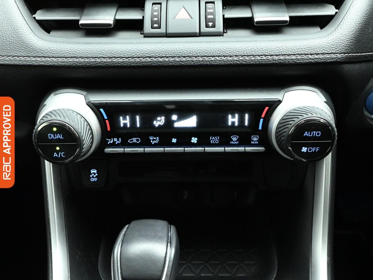 Used Toyota RAV4 2021 for sale - 76739639: Photo 17