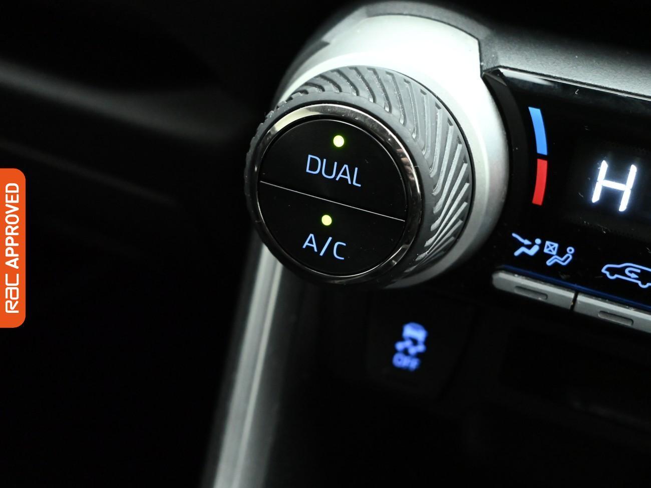 Used Toyota RAV4 2021 for sale - 76739639: Photo 18