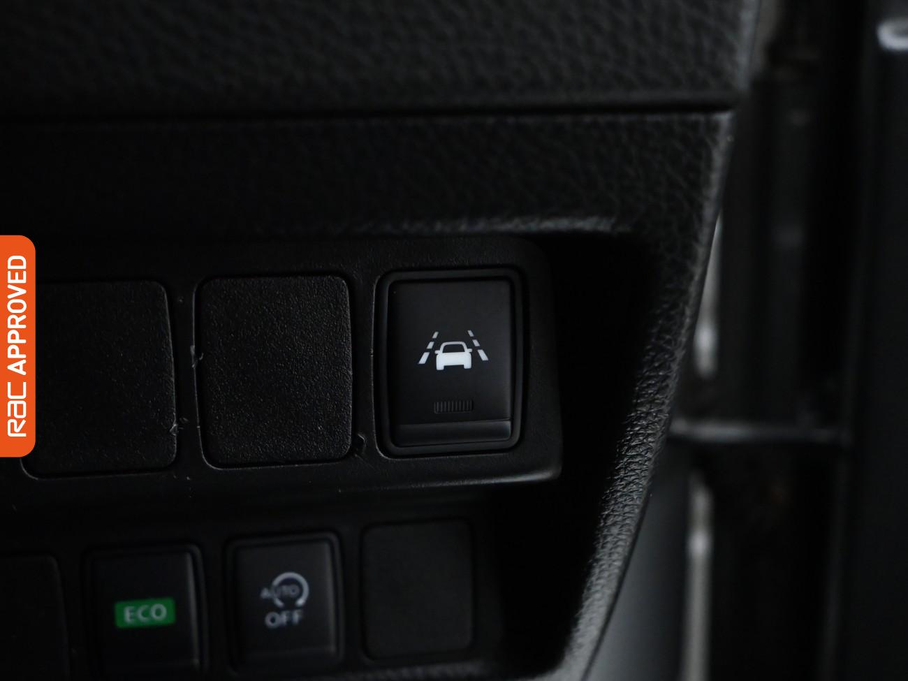 Used Nissan Qashqai 2017 for sale - 75932834: Photo 19