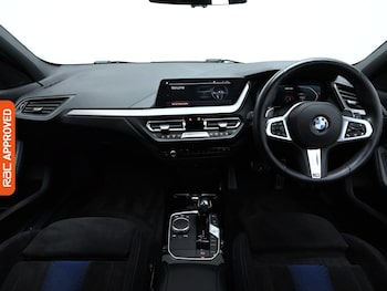 Used BMW 1 Series 2020 for sale - 76128401: Photo 2
