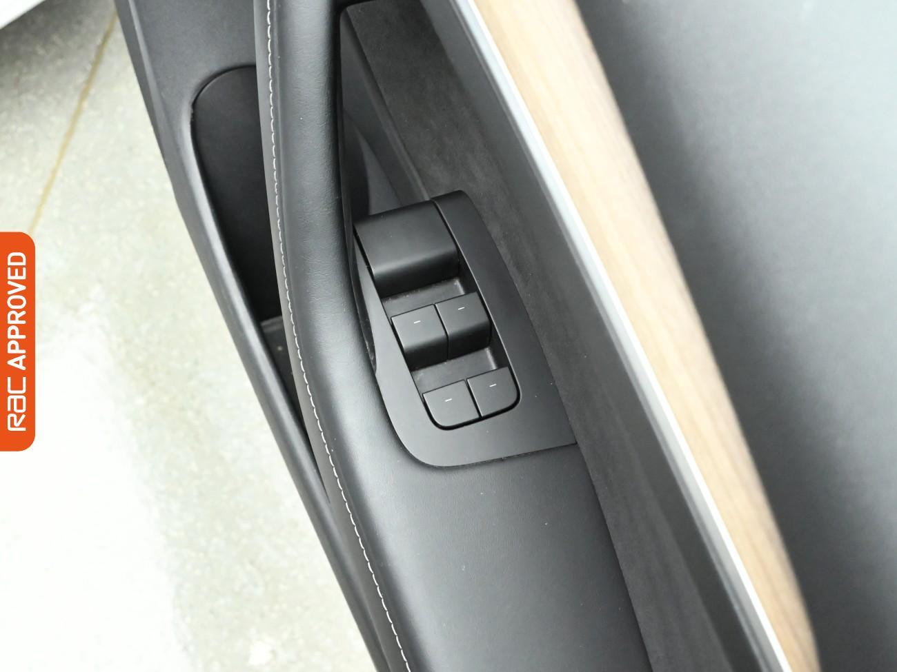 Used Tesla Model 3 2021 for sale - 76782944: Photo 27