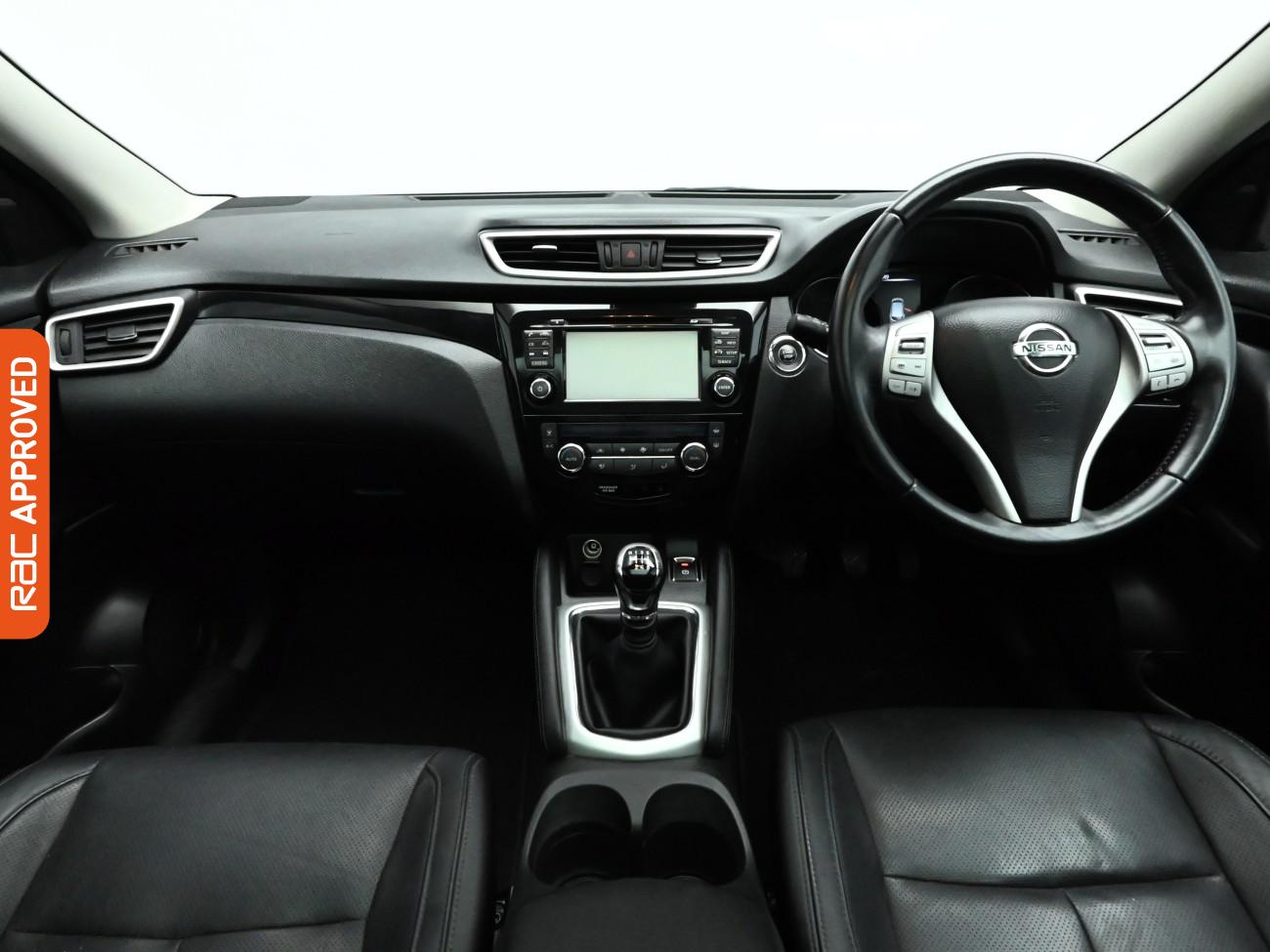 Used Nissan Qashqai 2014 for sale - 76774630: Photo 2