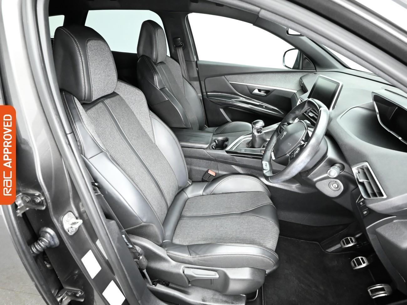 Used Peugeot 3008 2018 for sale - 77666281: Photo 11