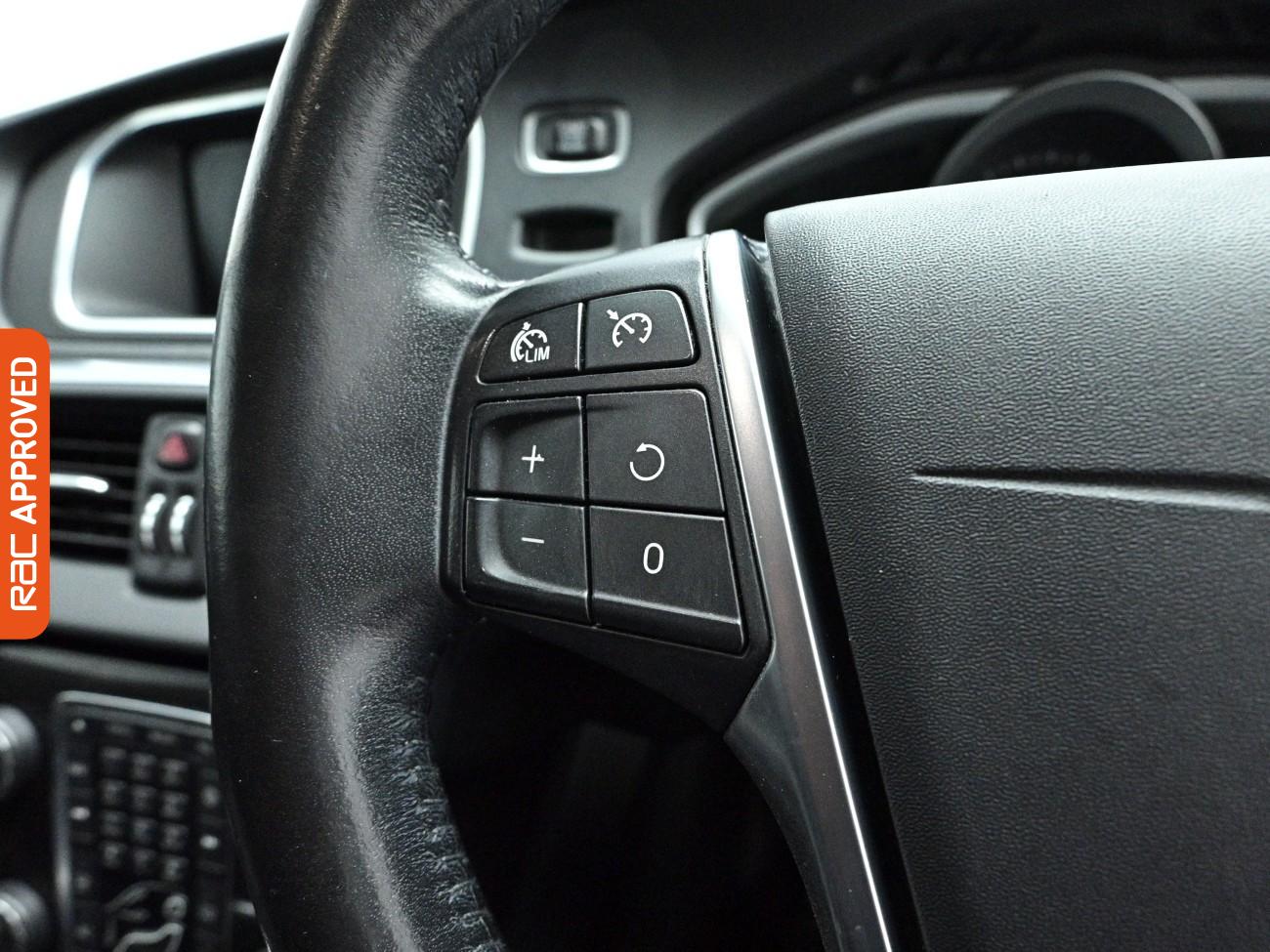 Used Volvo V40 2017 for sale - 78111793: Photo 23