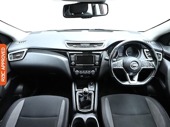 Used Nissan Qashqai 2019 for sale - 75760208: Photo