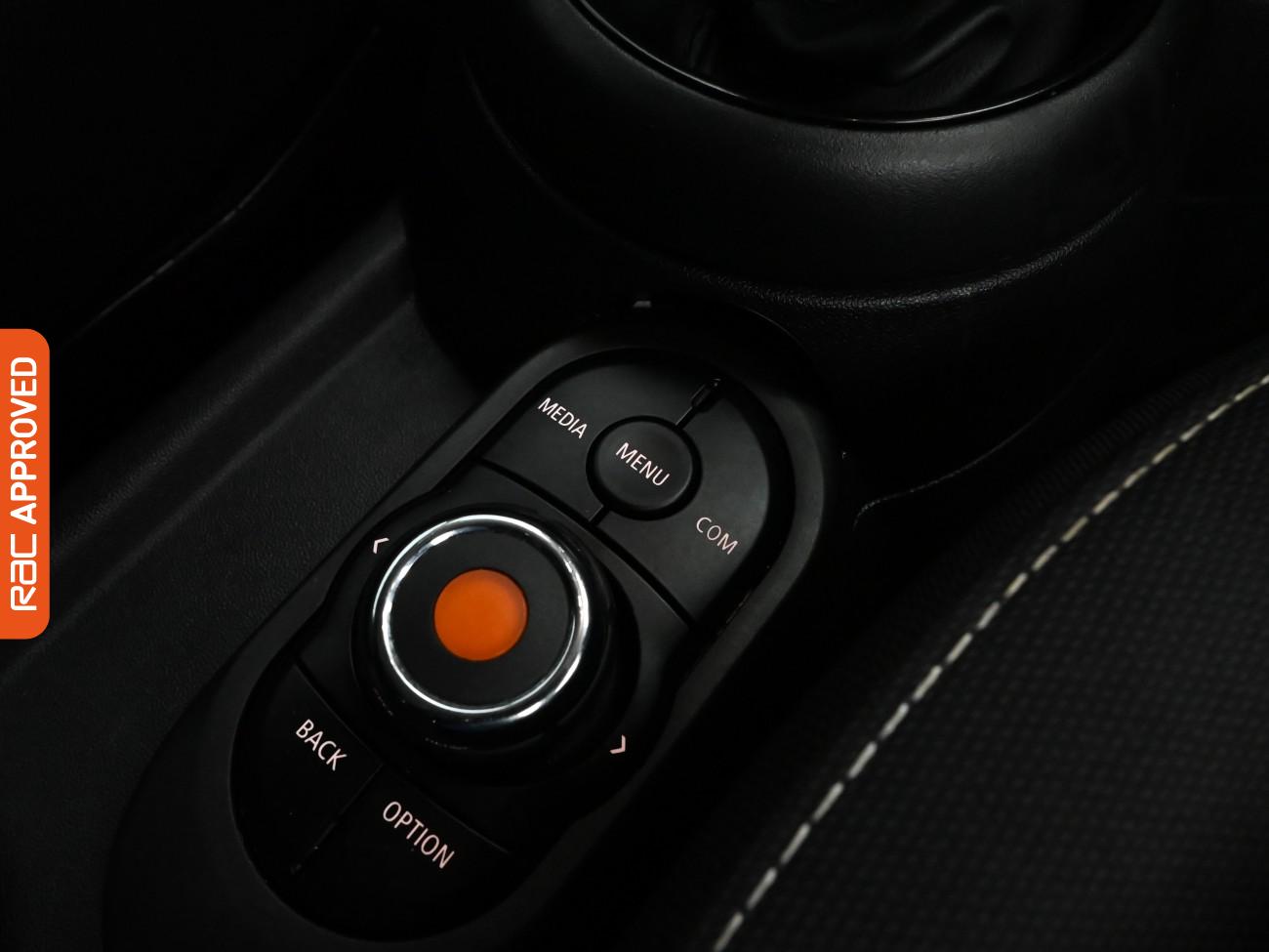 Used MINI Hatch 2021 for sale - 76782979: Photo 15