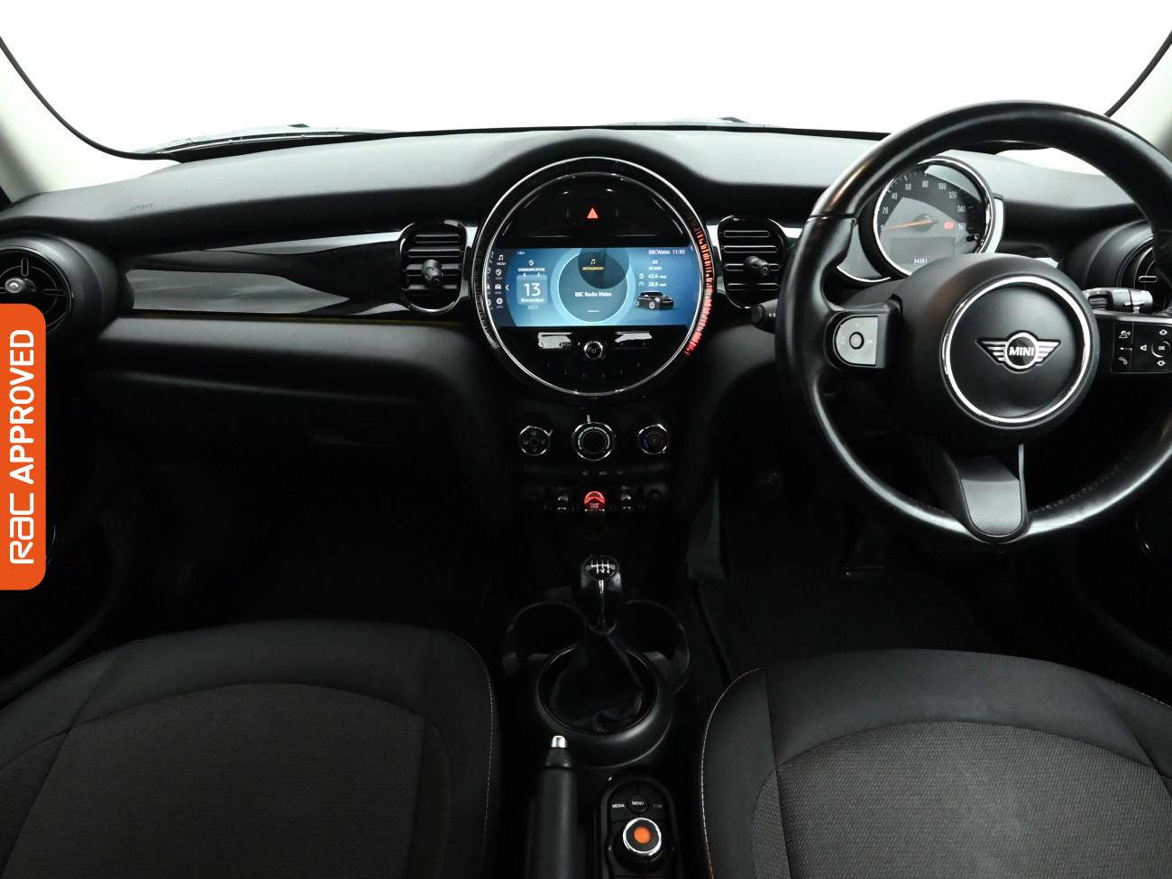 Used MINI Hatch 2021 for sale - 76782979: Photo 2