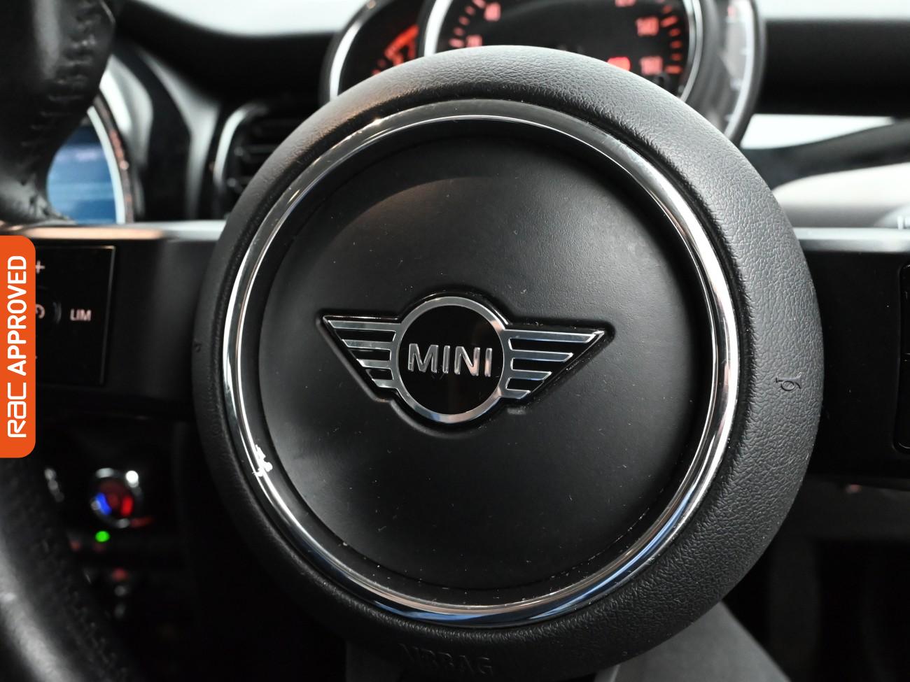 Used MINI Hatch 2021 for sale - 76782979: Photo 21