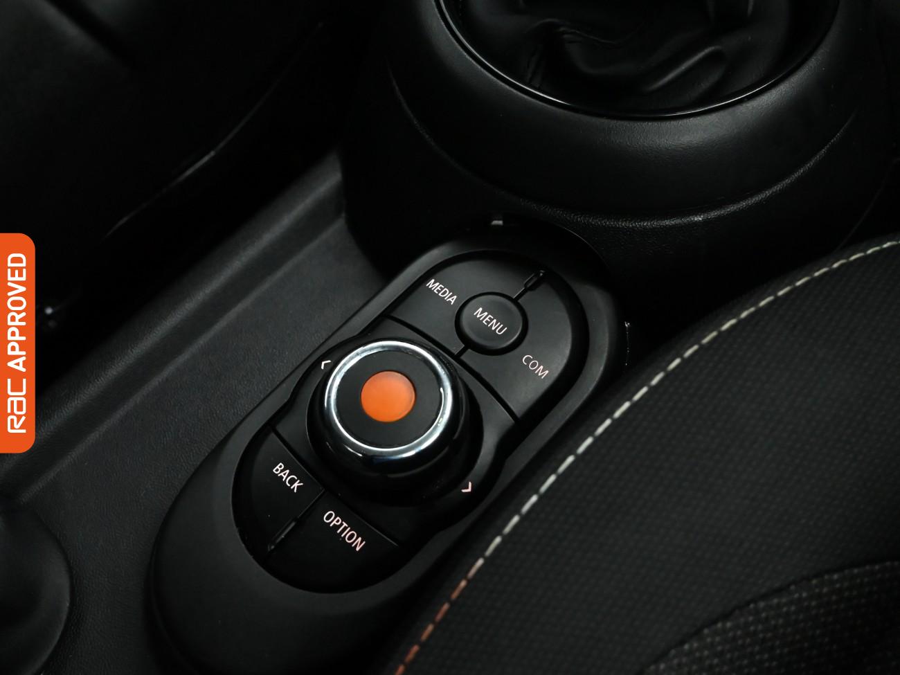 Used MINI Hatch 2021 for sale - 76782979: Photo 23