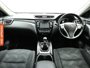 Used Nissan X-Trail 2017 for sale - 79474983: Photo