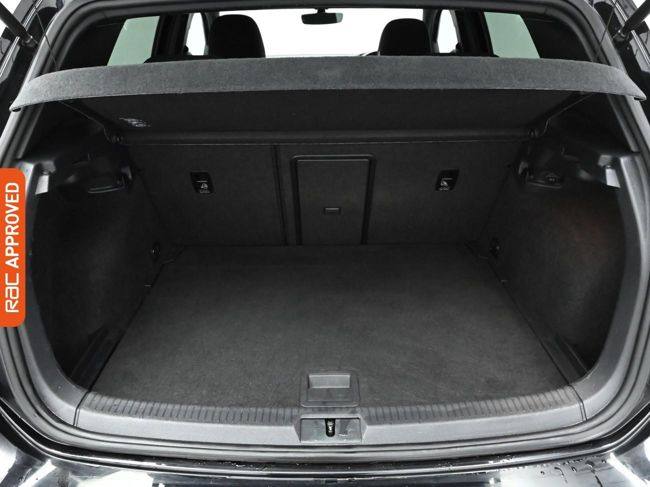 Used Volkswagen Golf 2017 for sale - 77390282: Photo 26