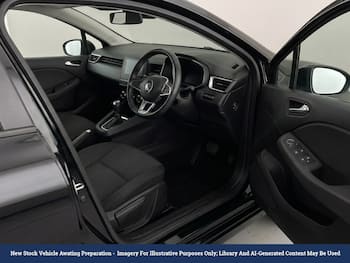 Used Renault Clio 2023 for sale - 79656141: Photo