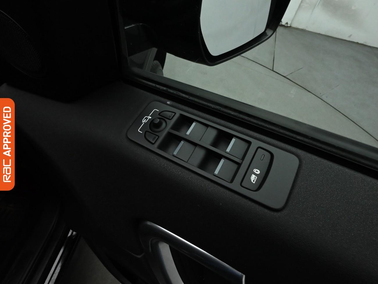 Used Land Rover Discovery Sport 2019 for sale - 77834910: Photo 27