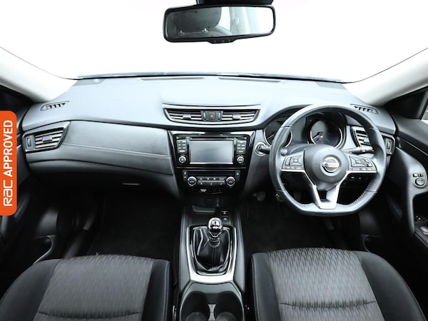 Used Nissan X-Trail 2018 for sale - 76102143: Photo 2