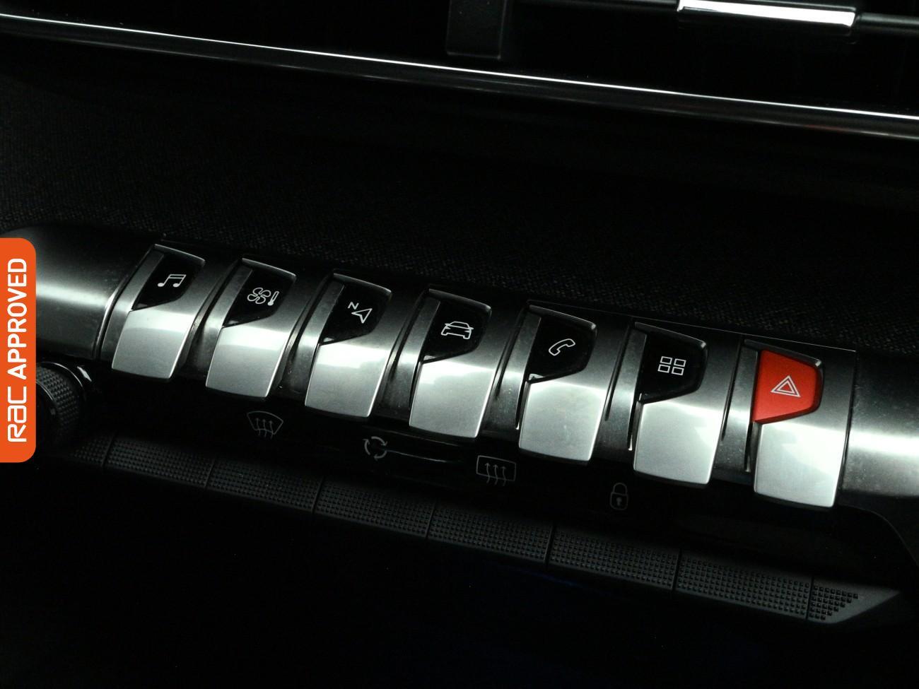 Used Peugeot 3008 2019 for sale - 77849349: Photo 16