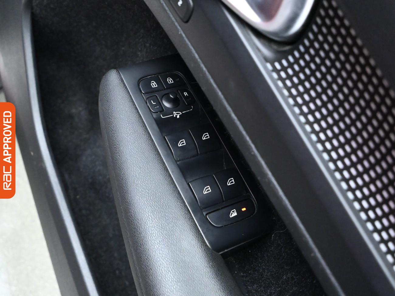 Used Volvo XC40 2020 for sale - 76364819: Photo 23
