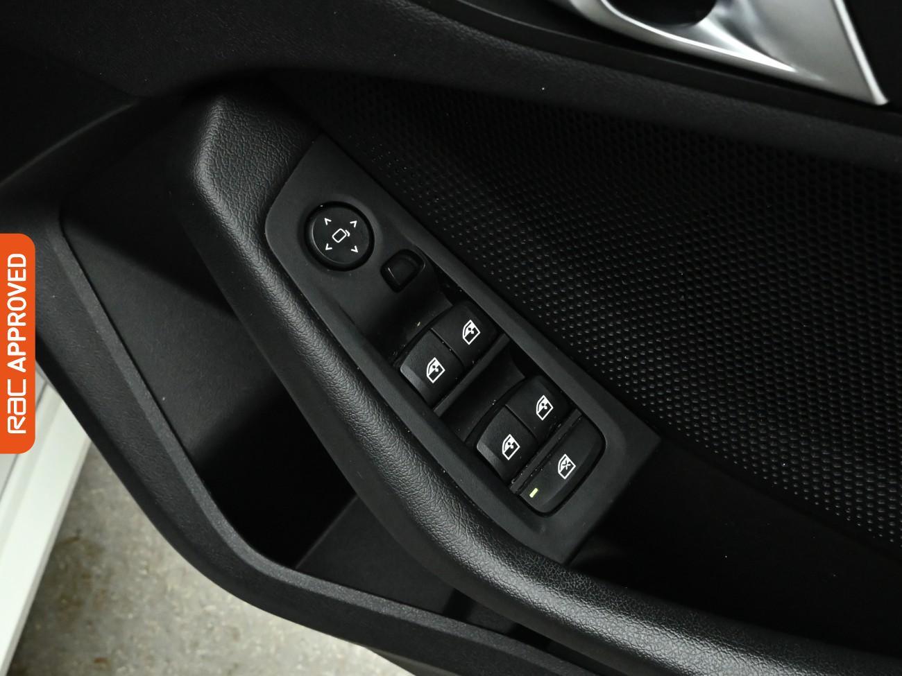 Used BMW 1 Series 2020 for sale - 77112633: Photo 26