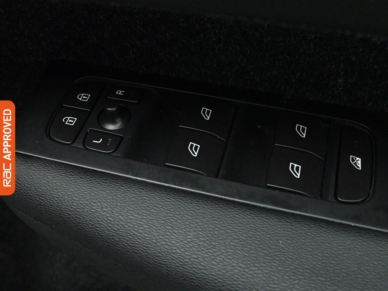 Used Volvo XC40 2019 for sale - 78043485: Photo 24