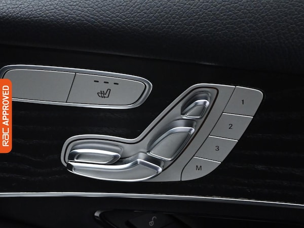 Used Mercedes-Benz GLC 2018 for sale - 76298733: Photo 21
