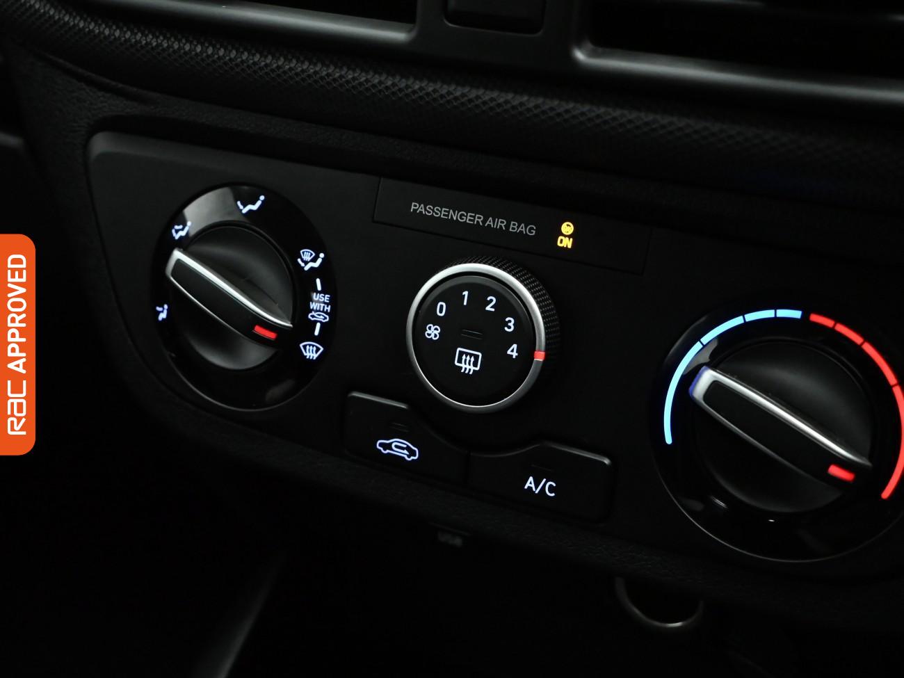 Used Hyundai i10 2023 for sale - 77535435: Photo 16