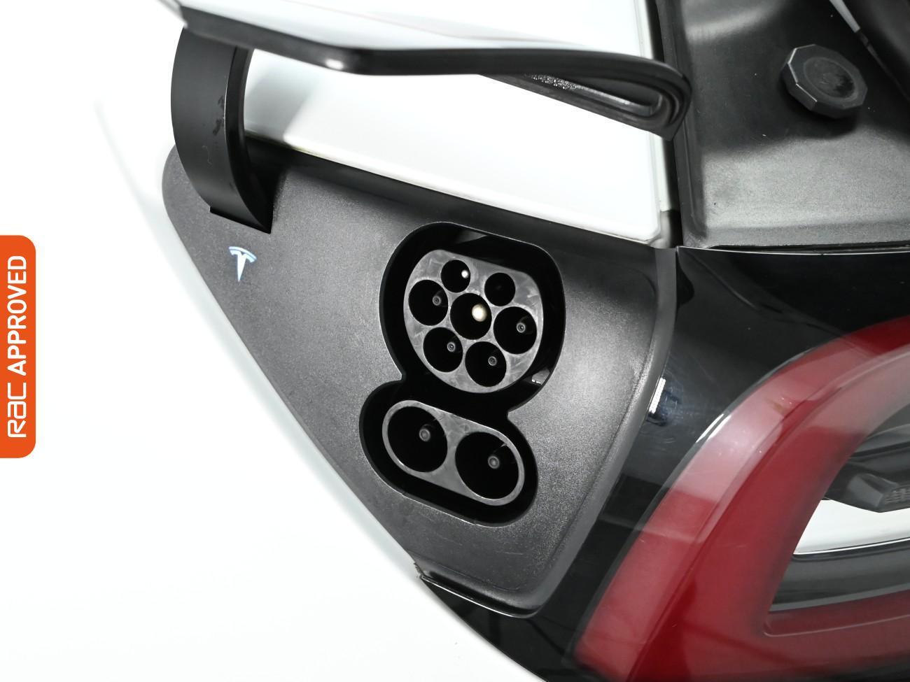 Used Tesla Model 3 2021 for sale - 76429183: Photo 28