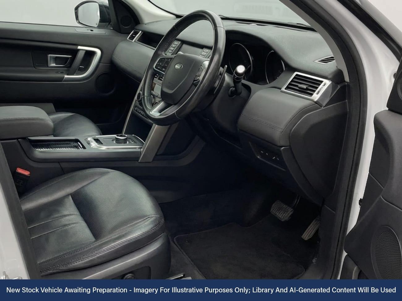 Used Land Rover Discovery Sport 2018 for sale - 78163342: Photo 3